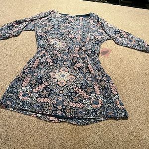 Forever 21 size S blue floral long sleeve dress NWT